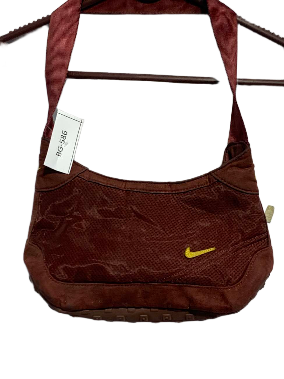 BG-586 ( Brand: NIKE )