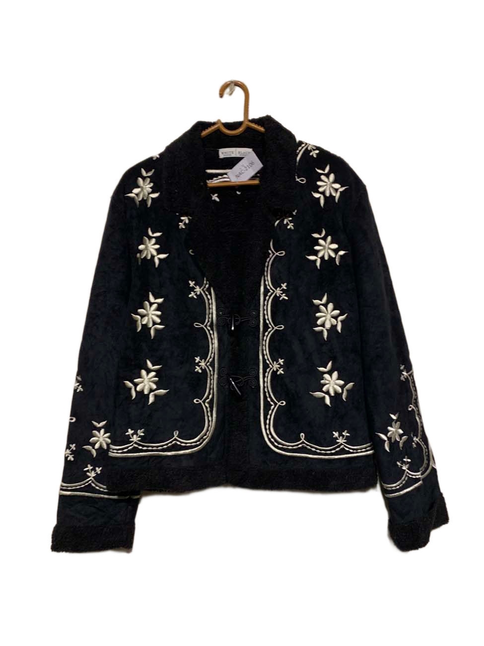 NAC-2106 ( Brand: WHITE HOUSE BLACK MARKET)