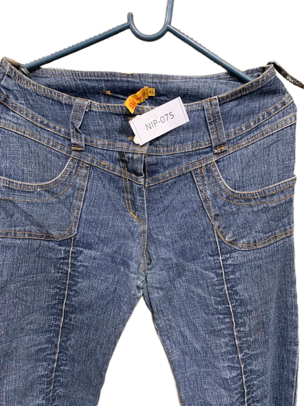 NIP-075 ( Brand: KNA JEANS )