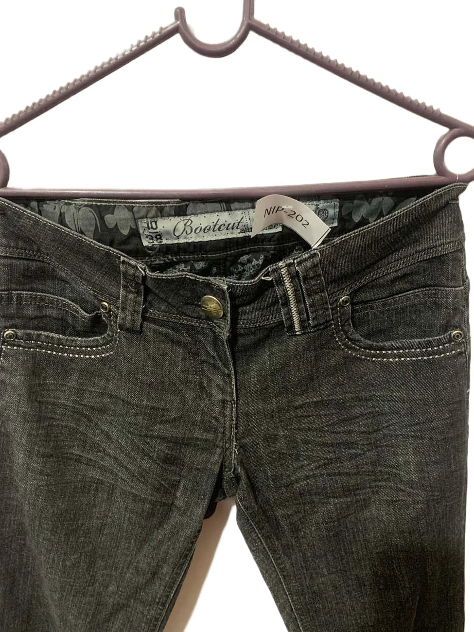 NIP-202 ( Brand: BOOTCUT AUTHENTIC )