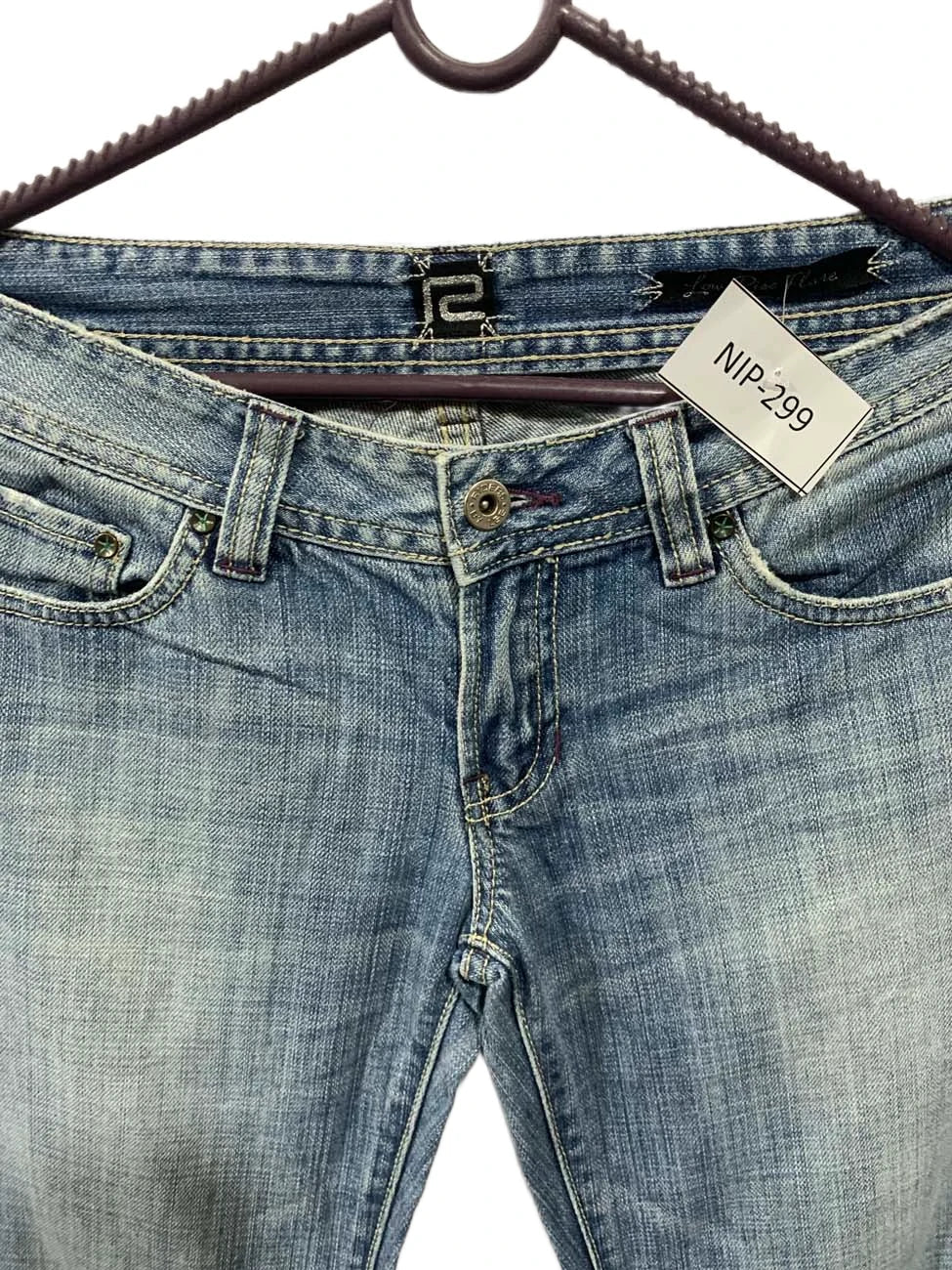 NIP-299 ( Brand: LOU RISE FLARE )