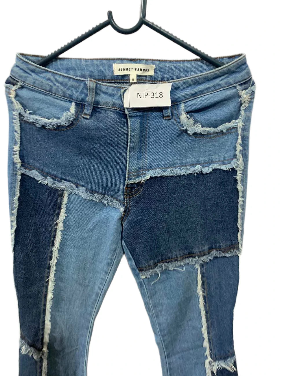 NIP-318 ( Brand: ALMOST FAMOUS )