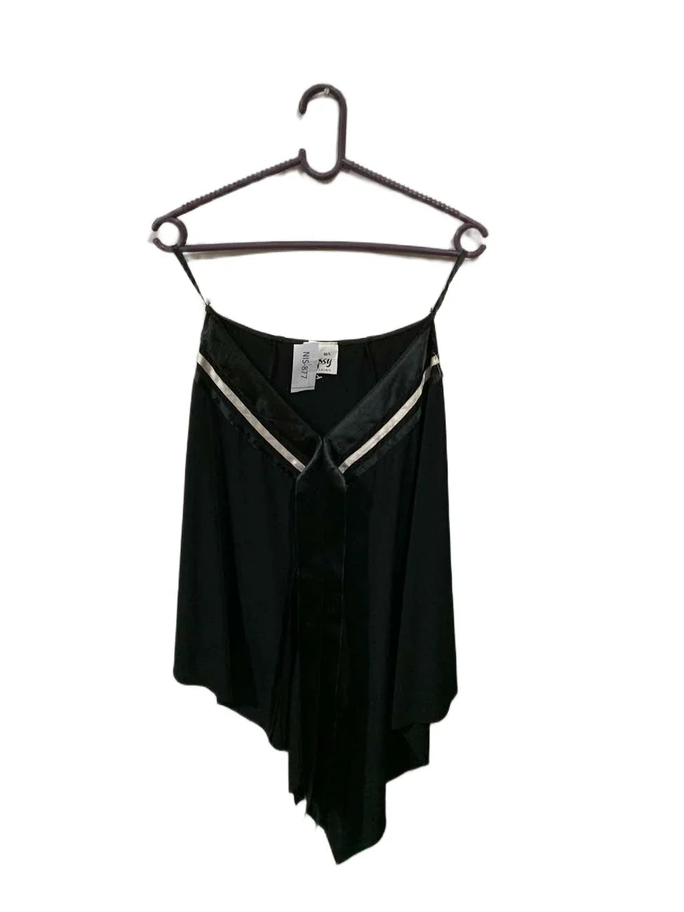NIS-877 ( Brand: LIPSY )