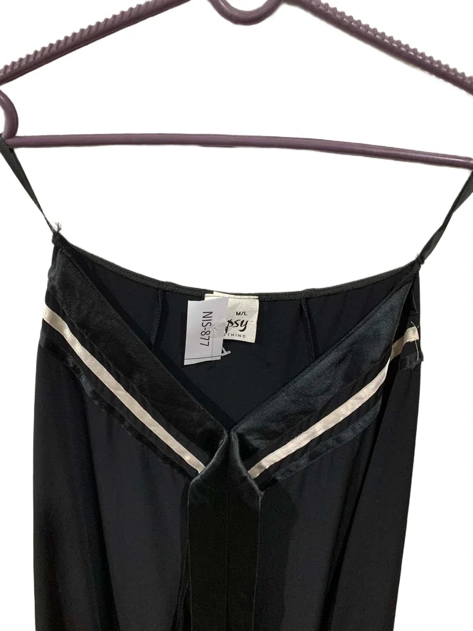 NIS-877 ( Brand: LIPSY )