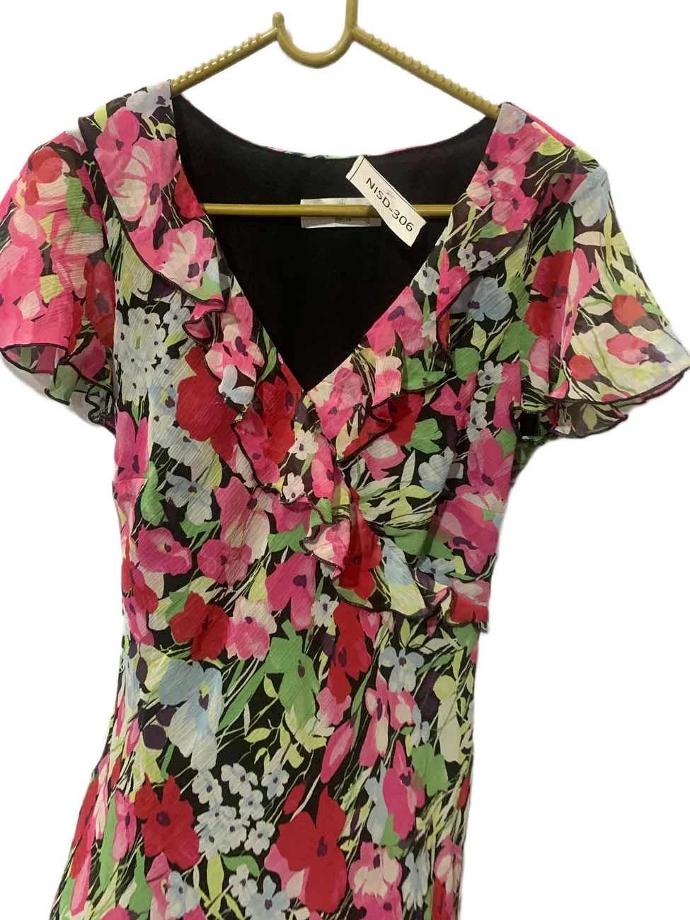 NISD-306 ( Brand: WALLIS PETITE )