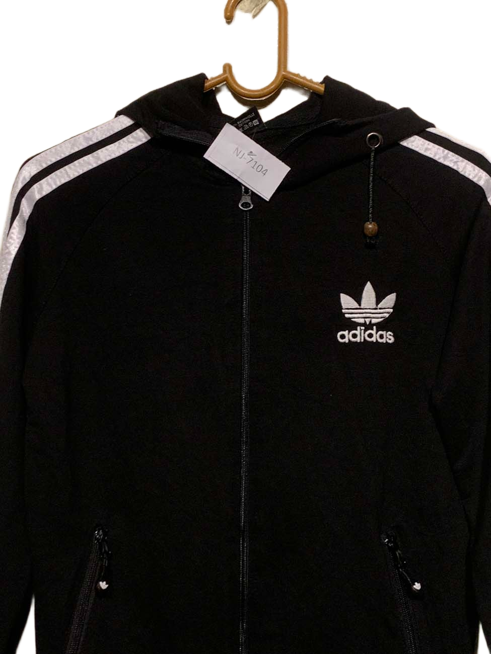 NJ-7104 ( Brand: ADIDAS )
