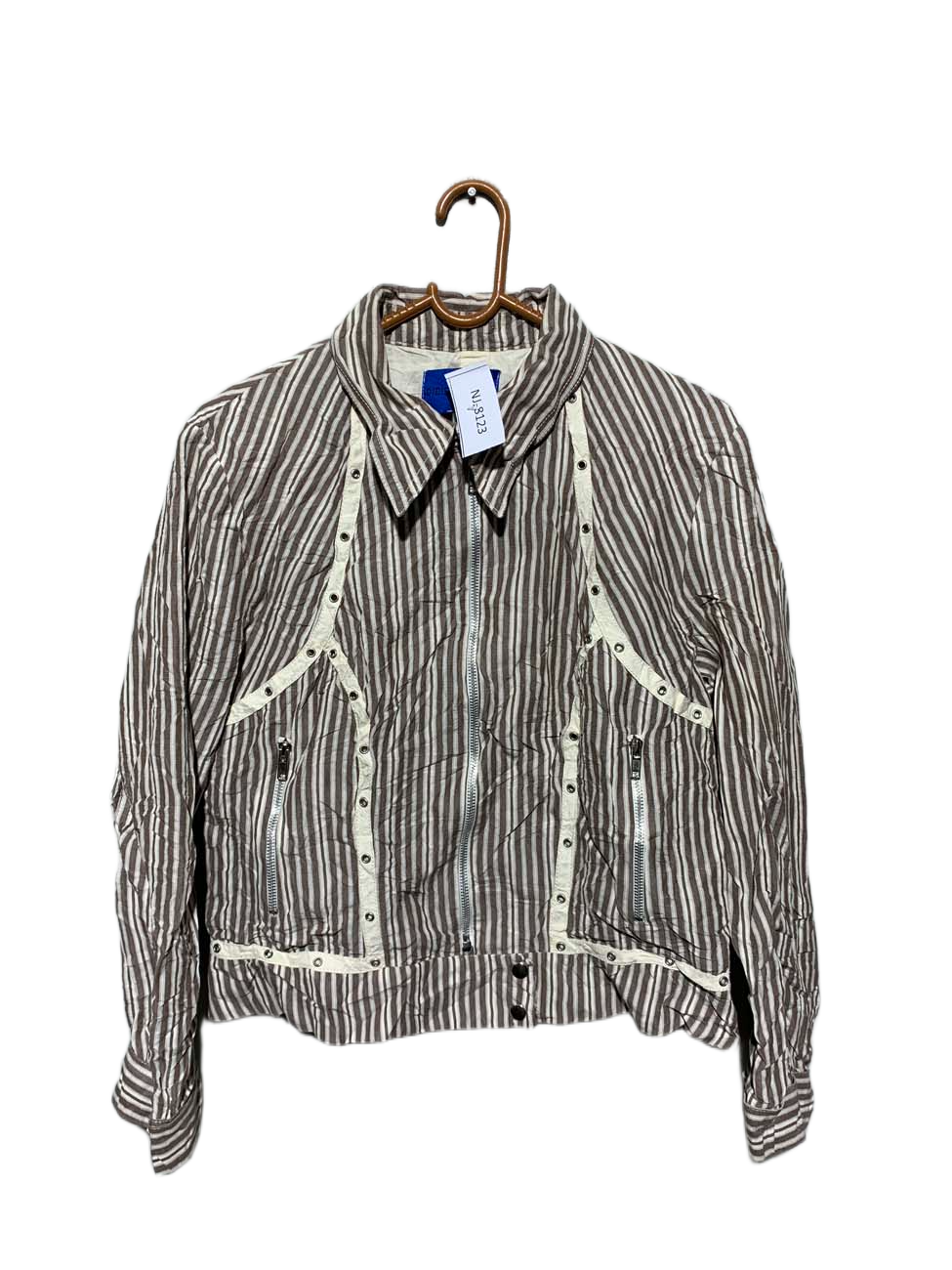 NJ-8123 ( Brand: DIDER PARAKIAN )