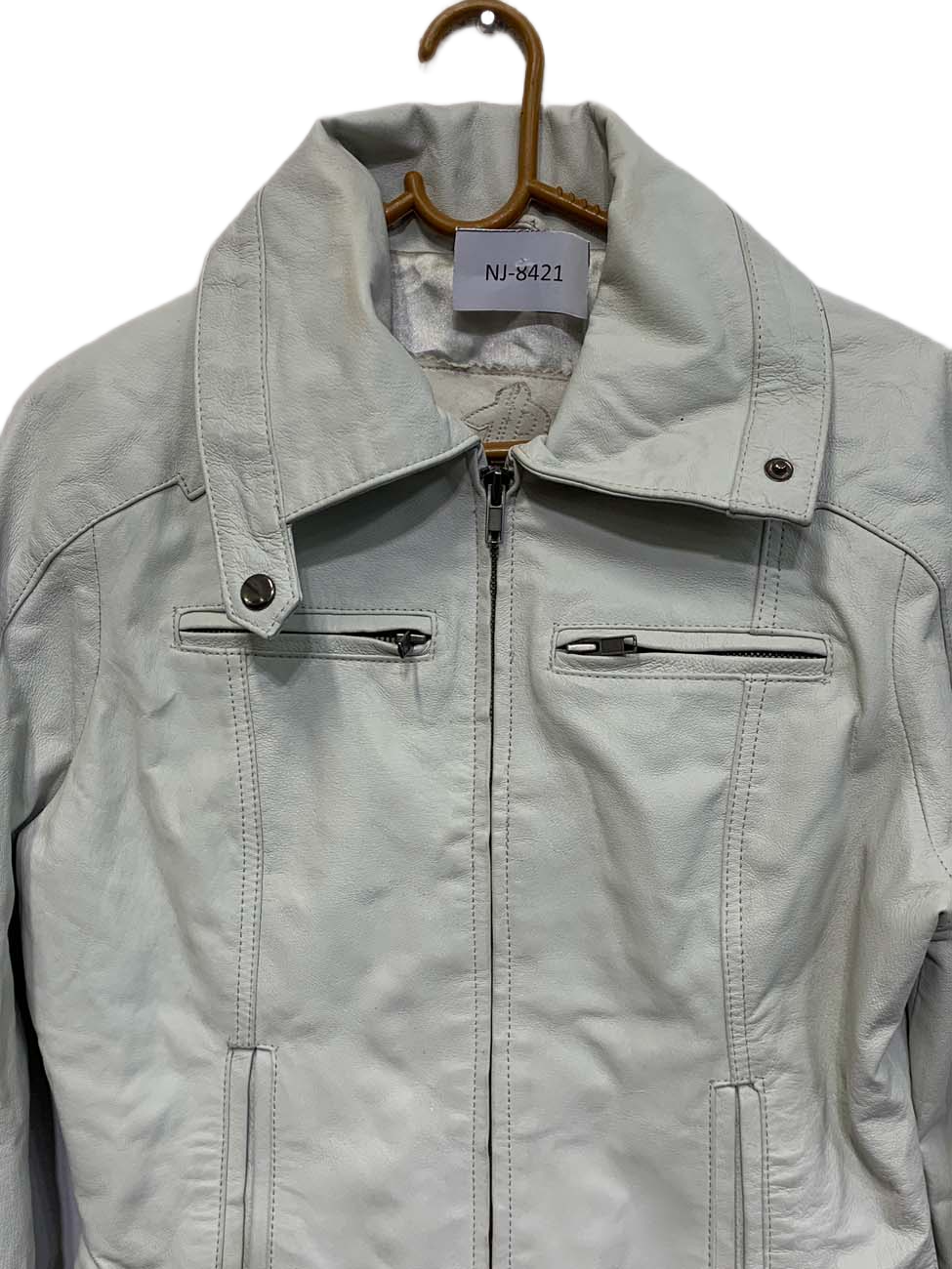 NJ-8421 ( Brand: 1P )