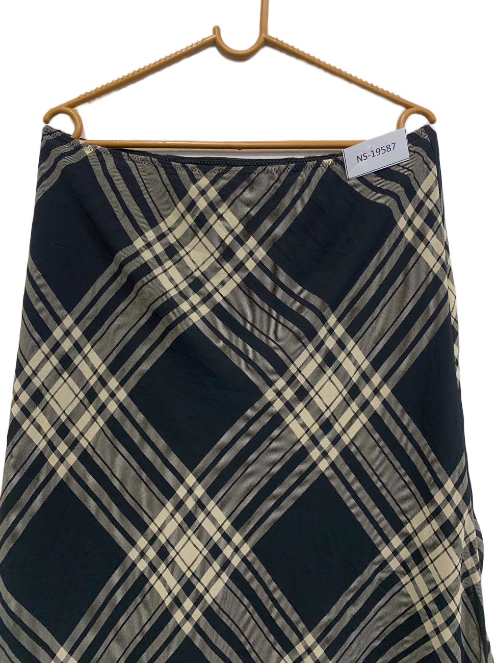 NS-19587 ( Brand:  YSABELA )