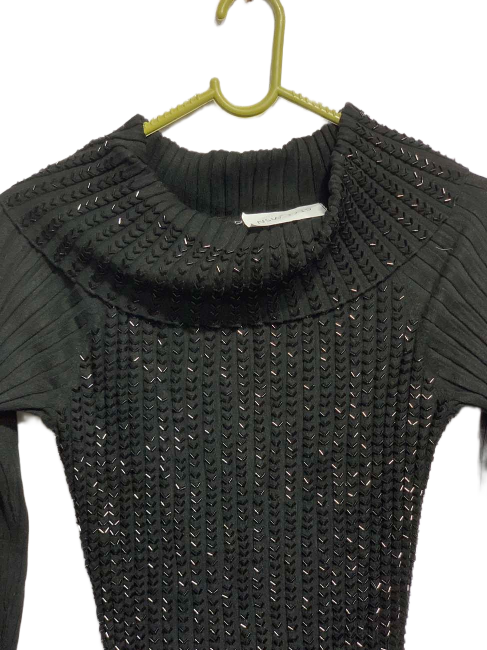 NSW-1715 ( Brand: APART )