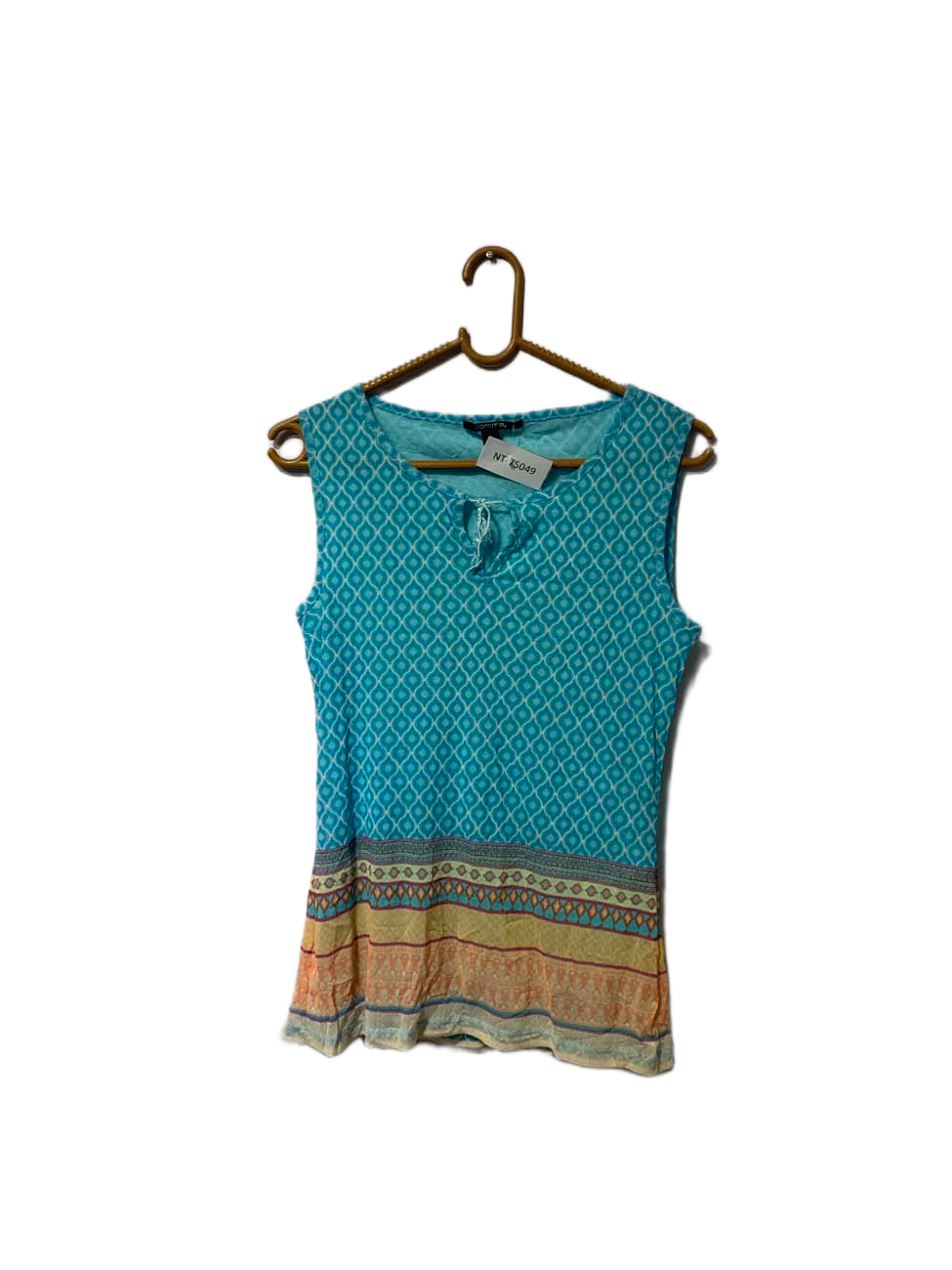 NT-75049 ( Brand:  COMMA )