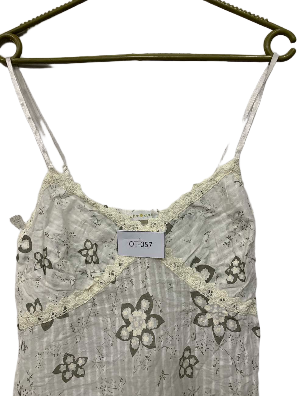 OT-057 ( Brand:  CACHE CACHE )