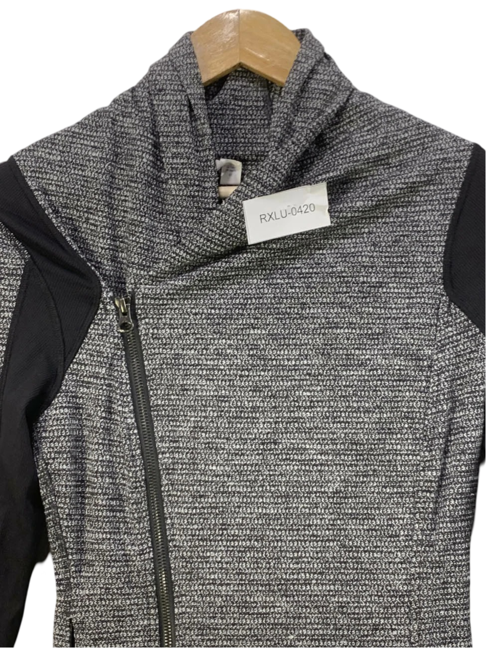 RXLU-0420 ( Brand: LULU LEMON )