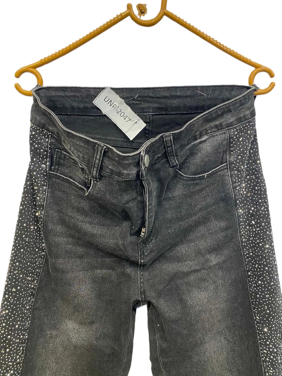 UNP-2047 ( Brand: FASHION JEANS )