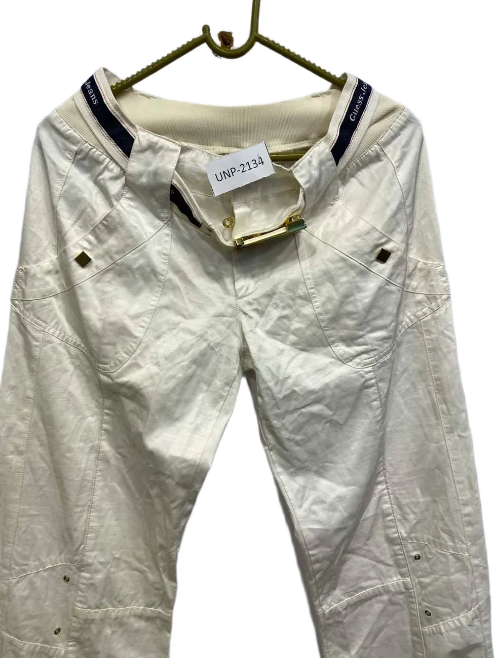 UNP-2134 ( Brand: GUESS JEANS )
