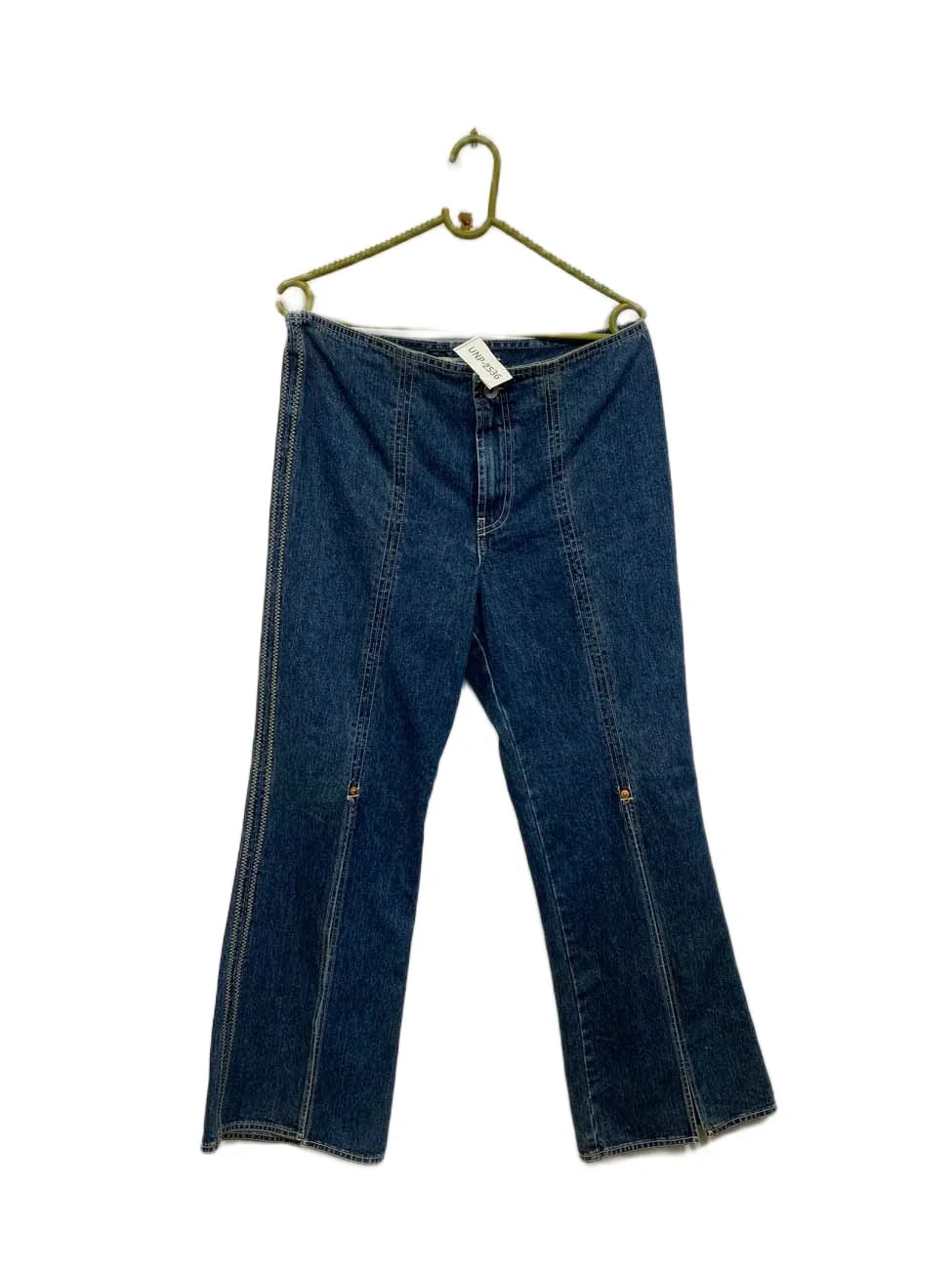 UNP-2536 ( Brand: STREET DIVISION )