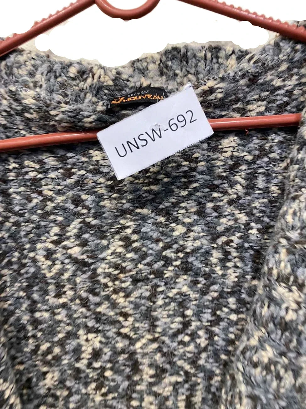 UNSW-692 ( Brand: NOUVEAU )