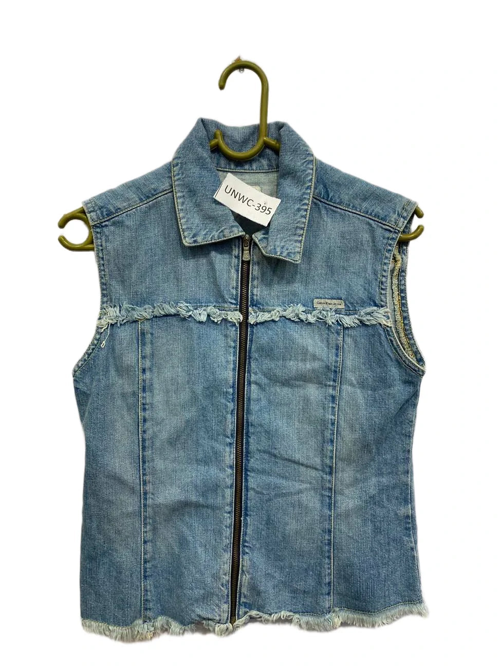 UNWC-395 ( Brand: CALVIN KLIEN JEANS )