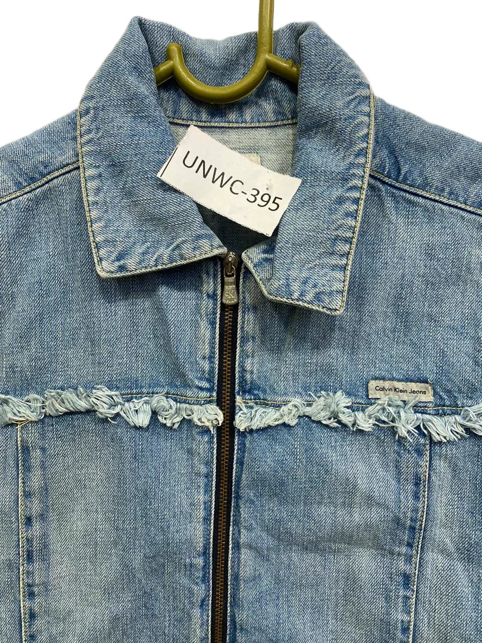 UNWC-395 ( Brand: CALVIN KLIEN JEANS )