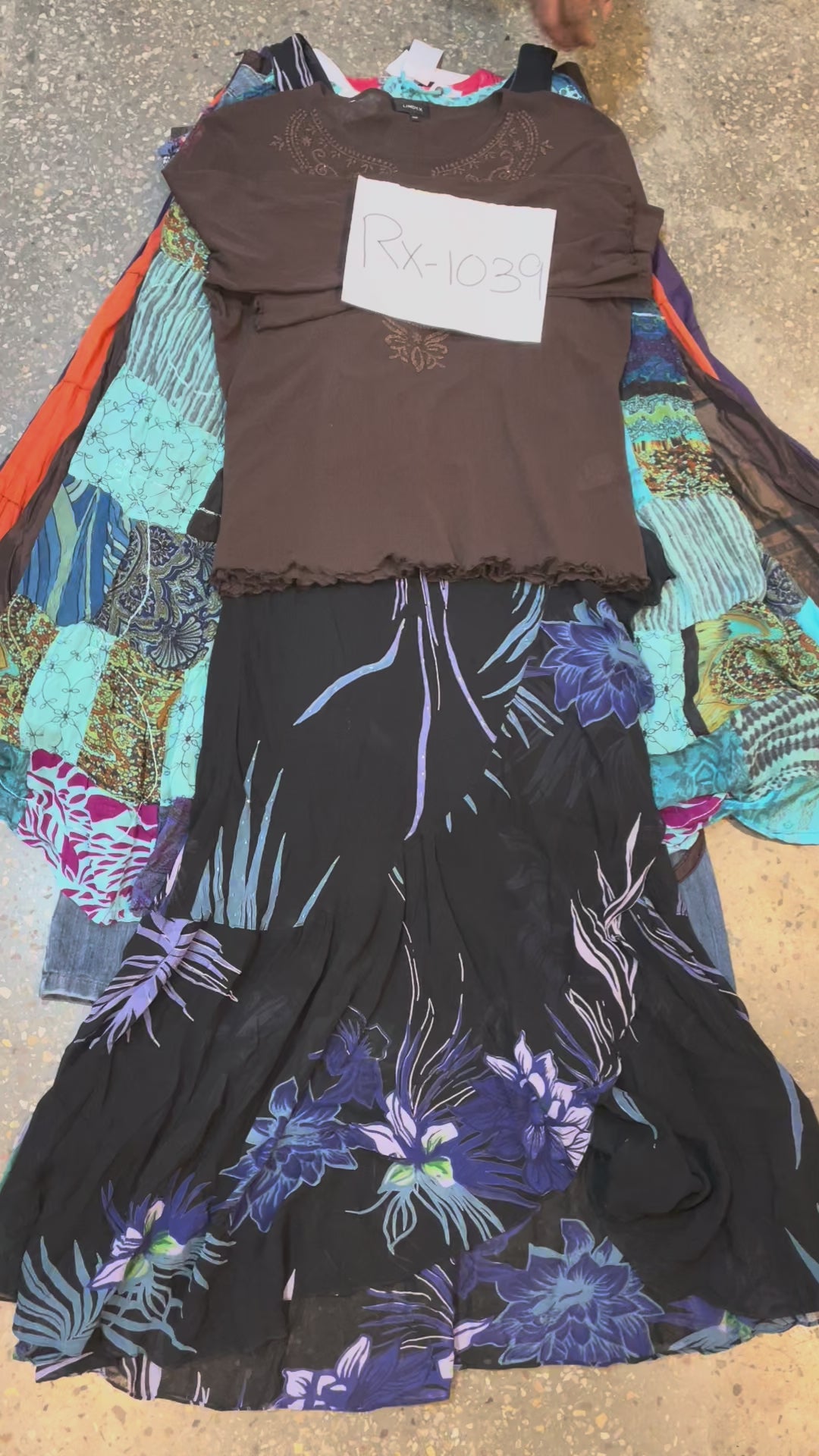 Load video: RX-B- 1039 - GYPSY GRUNGE Bundle - 10 Pieces